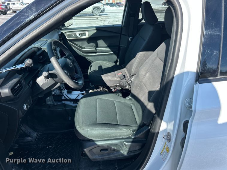 image for item ET6920 2022 Ford Explorer Police Interceptor SUV