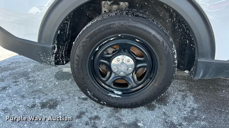 image for item ET6920 2022 Ford Explorer Police Interceptor SUV