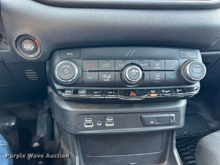 image for item ET6921 2021 Dodge Durango SSV SUV