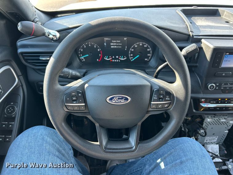 image for item ET6922 2022 Ford Explorer Police Interceptor SUV