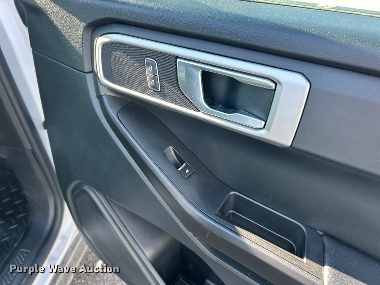 image for item ET6922 2022 Ford Explorer Police Interceptor SUV