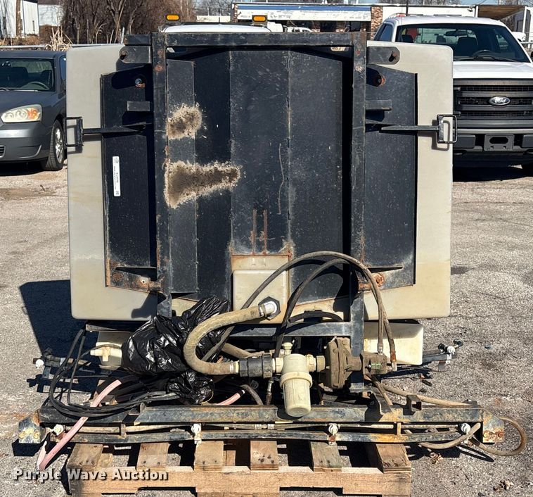 image for item EU4046 B&B Technologies turf sprayer