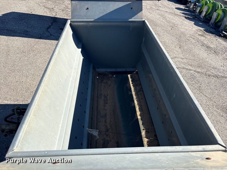 image for item EU4047 Bannerman BTD-10 top dresser spreader