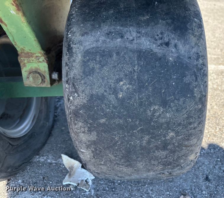 image for item EU4047 Bannerman BTD-10 top dresser spreader