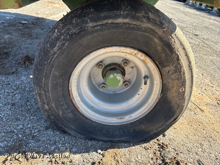 image for item EU4047 Bannerman BTD-10 top dresser spreader