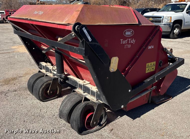 image for item EU4048 Redexim Charterhouse Turf Tidy 1710 turf sweeper