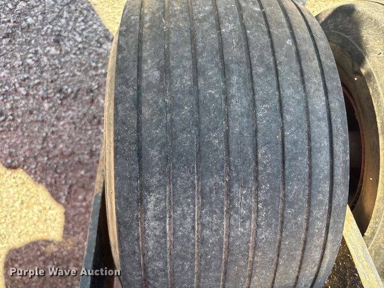 image for item EU4048 Redexim Charterhouse Turf Tidy 1710 turf sweeper