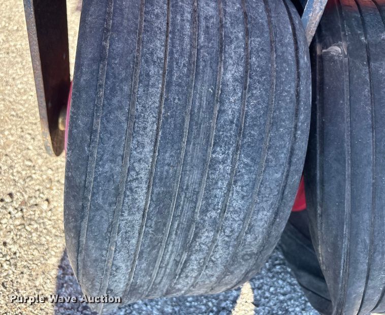 image for item EU4048 Redexim Charterhouse Turf Tidy 1710 turf sweeper