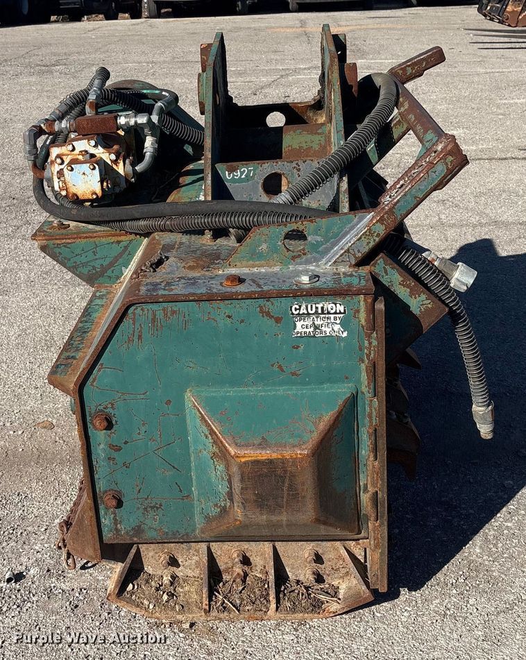 image for item EU4051 Excavator mulcher