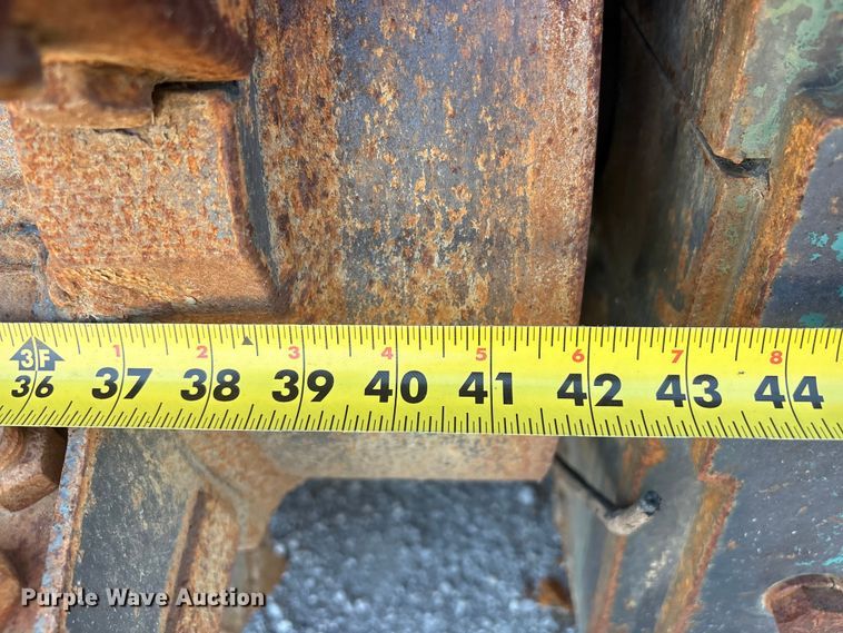 image for item EU4051 Excavator mulcher