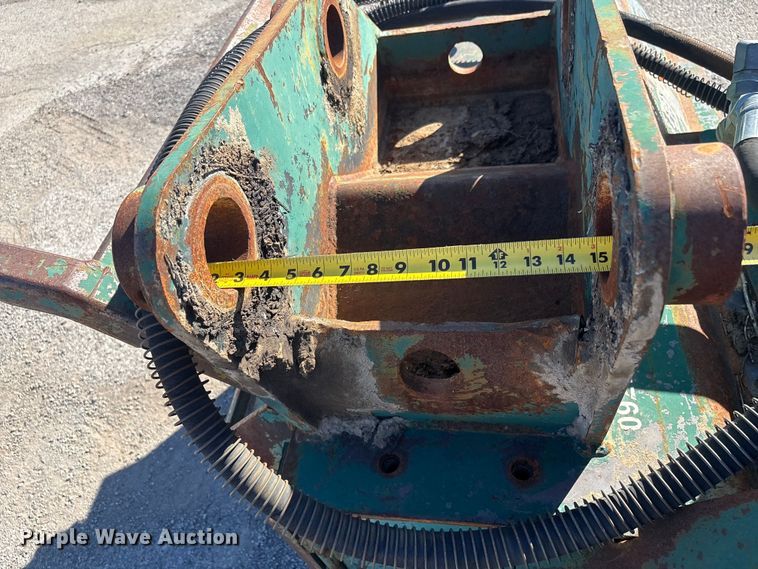 image for item EU4051 Excavator mulcher