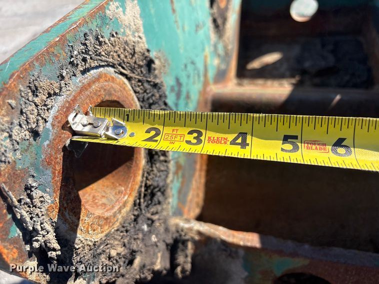 image for item EU4051 Excavator mulcher