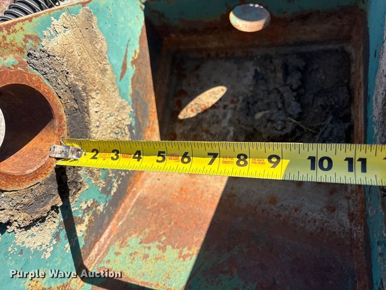 image for item EU4051 Excavator mulcher