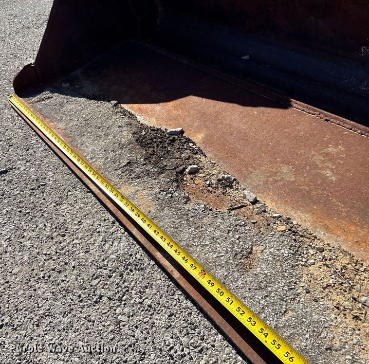 image for item EU4053 Skid steer four-in-one bucket