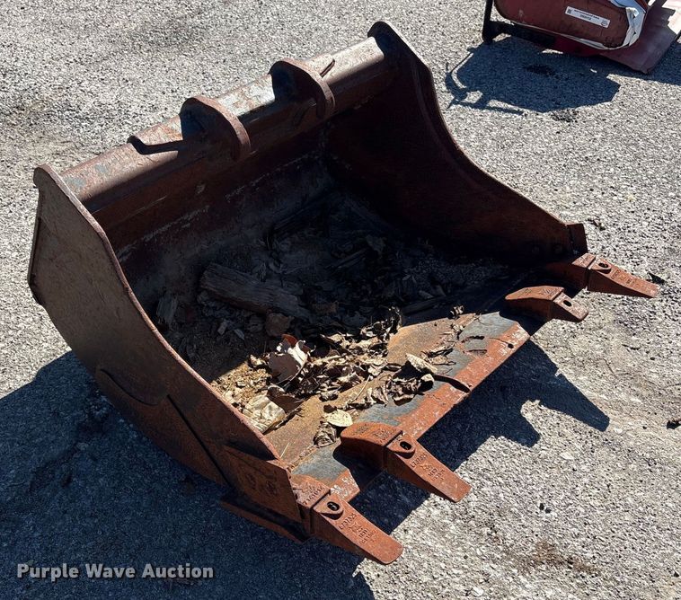 image for item EU4056 Bobcat 7150228 backhoe bucket