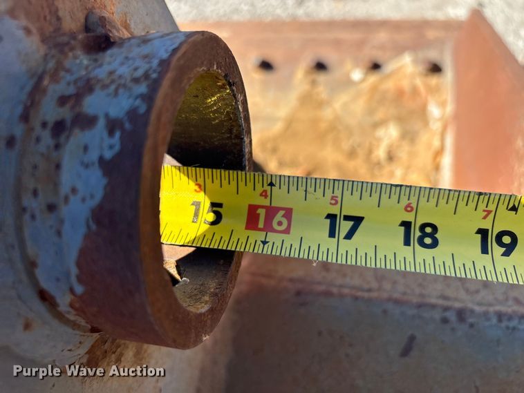 image for item EU4057 Central Fabricators JD135C excavator bucket