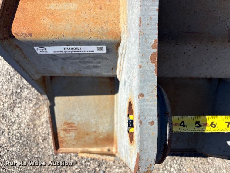 image for item EU4057 Central Fabricators JD135C excavator bucket