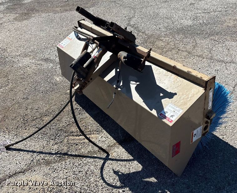 image for item EU4061 Kromer broom