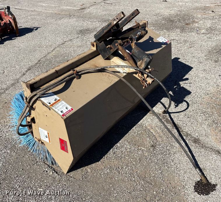 image for item EU4061 Kromer broom