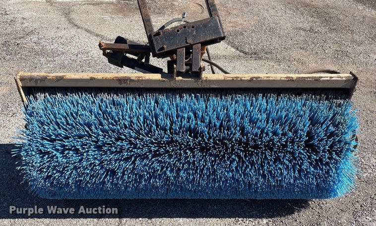 image for item EU4061 Kromer broom