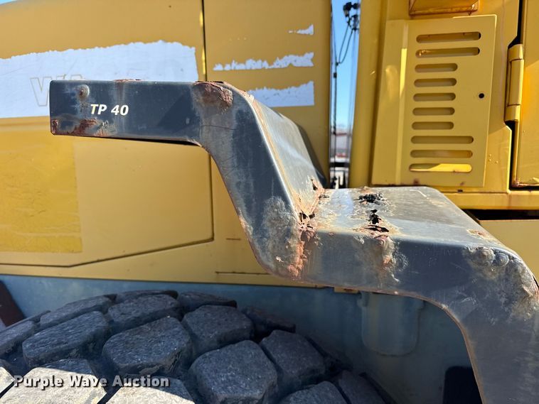 image for item EU4062 Komatsu WA250-5L wheel loader