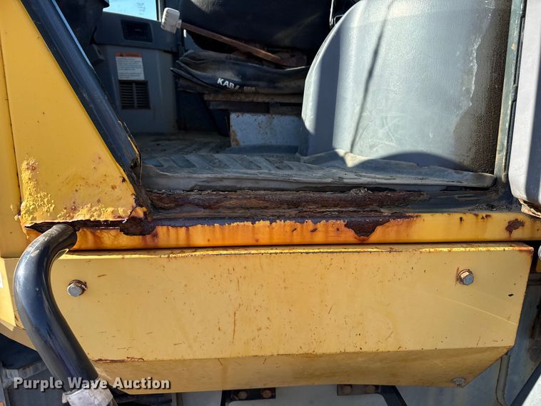 image for item EU4062 Komatsu WA250-5L wheel loader