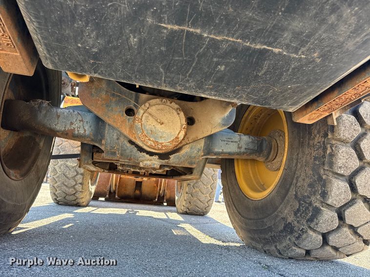 image for item EU4062 Komatsu WA250-5L wheel loader