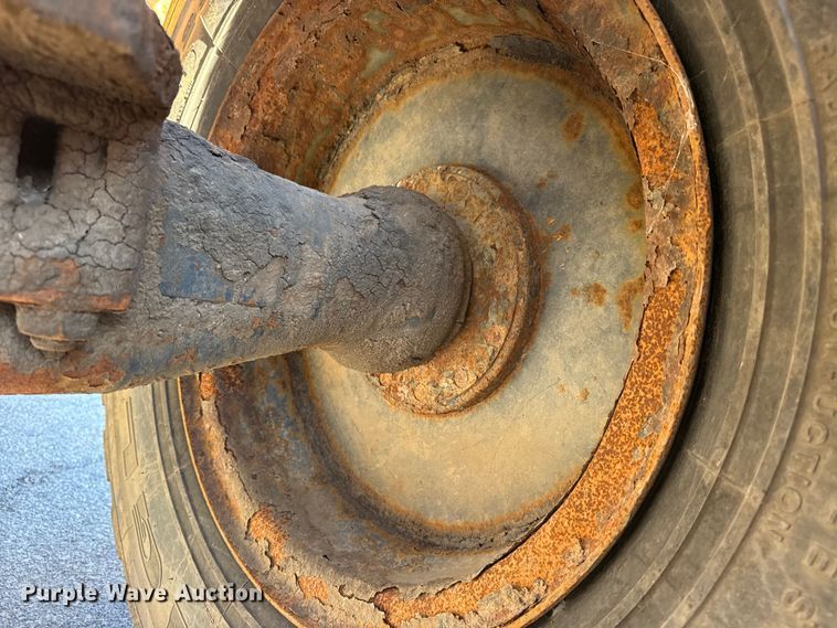 image for item EU4062 Komatsu WA250-5L wheel loader