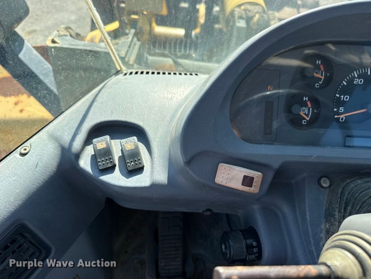 image for item EU4062 Komatsu WA250-5L wheel loader