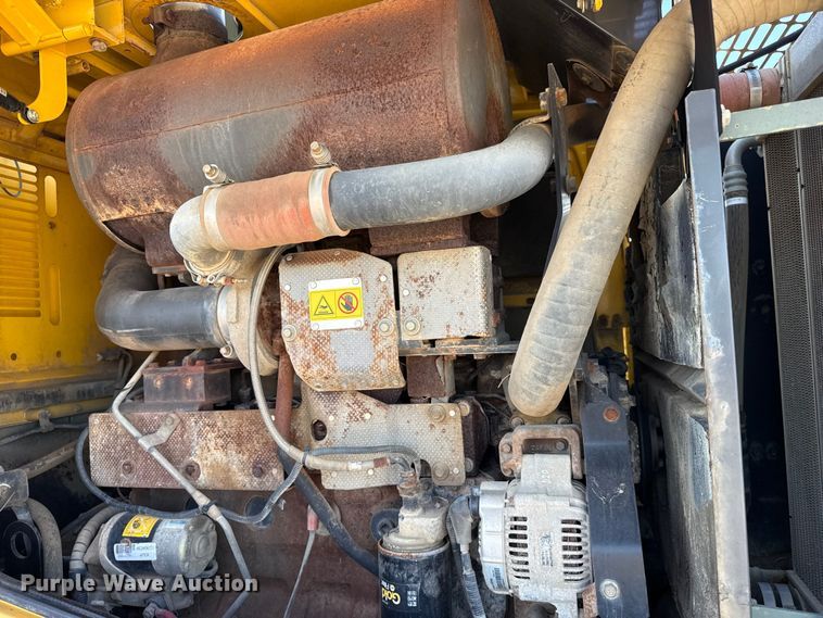 image for item EU4062 Komatsu WA250-5L wheel loader