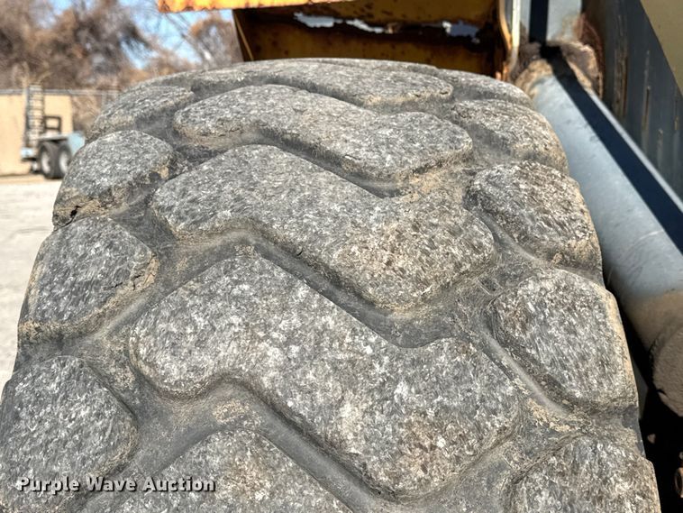 image for item EU4062 Komatsu WA250-5L wheel loader