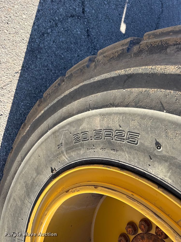 image for item EU4062 Komatsu WA250-5L wheel loader