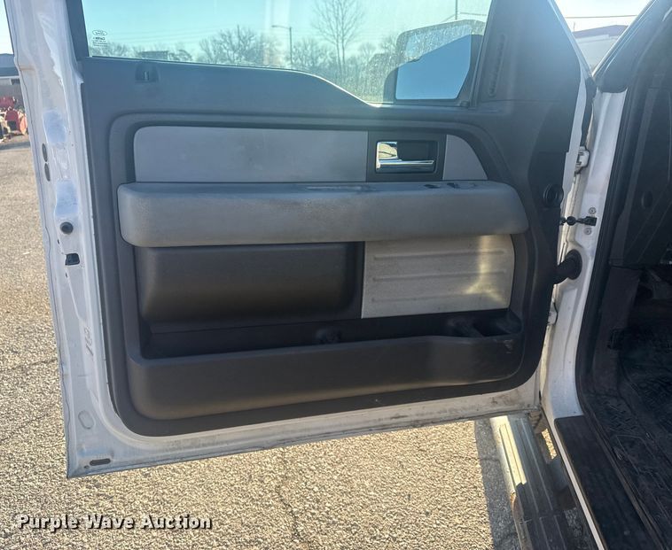 image for item EU4063 2014 Ford F150 pickup truck