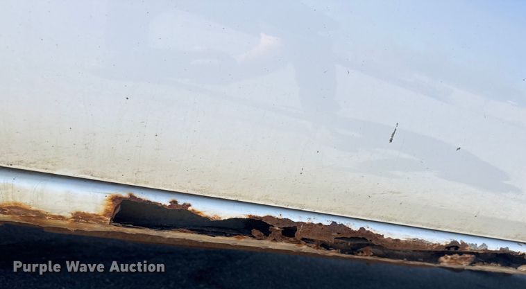 image for item EU4064 2004 GMC Sierra 1500 pickup truck