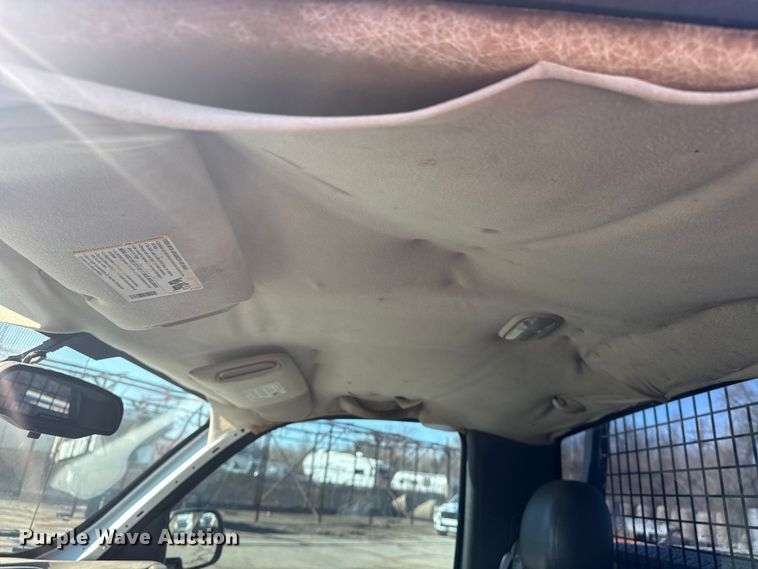 image for item EU4064 2004 GMC Sierra 1500 pickup truck