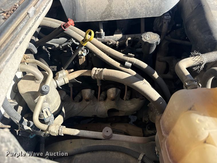 image for item EU4064 2004 GMC Sierra 1500 pickup truck