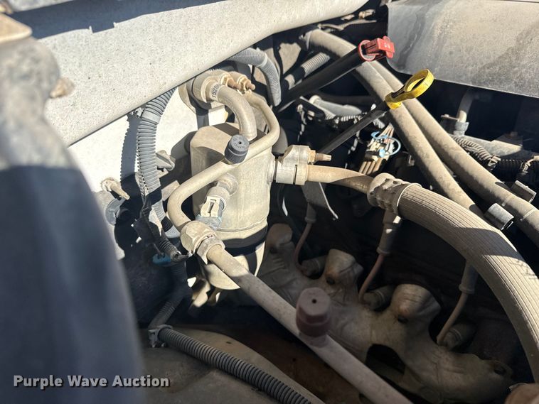 image for item EU4064 2004 GMC Sierra 1500 pickup truck