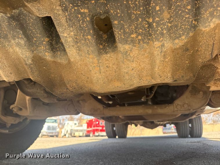 image for item EU4065 2013 Chevrolet Silverado 3500HD utility bed pickup truck