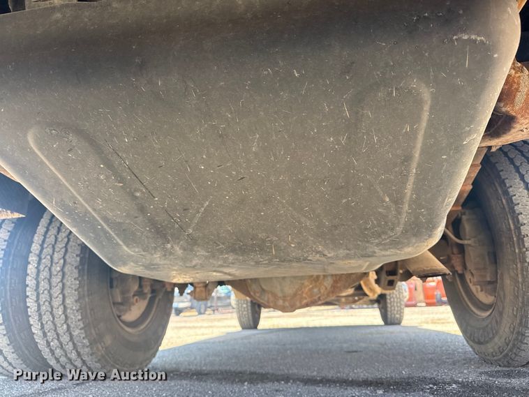 image for item EU4065 2013 Chevrolet Silverado 3500HD utility bed pickup truck