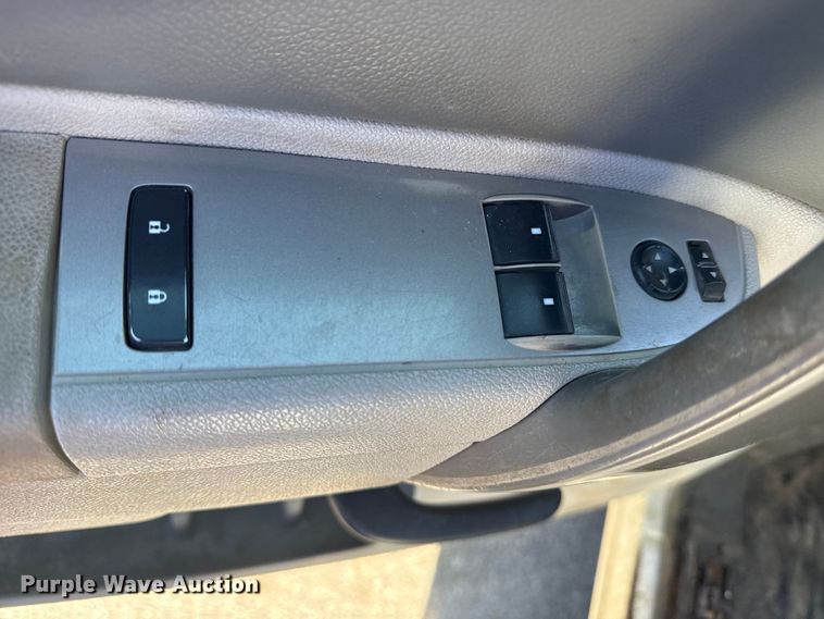 image for item EU4065 2013 Chevrolet Silverado 3500HD utility bed pickup truck