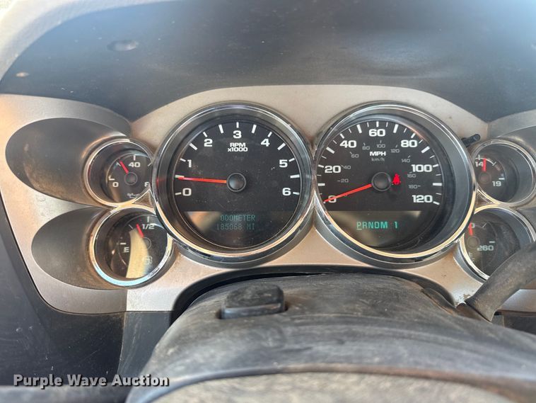 image for item EU4065 2013 Chevrolet Silverado 3500HD utility bed pickup truck