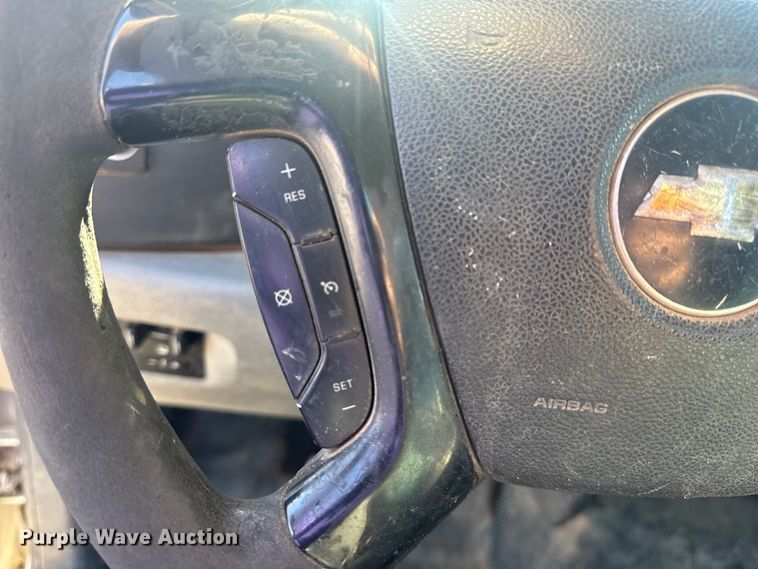 image for item EU4065 2013 Chevrolet Silverado 3500HD utility bed pickup truck