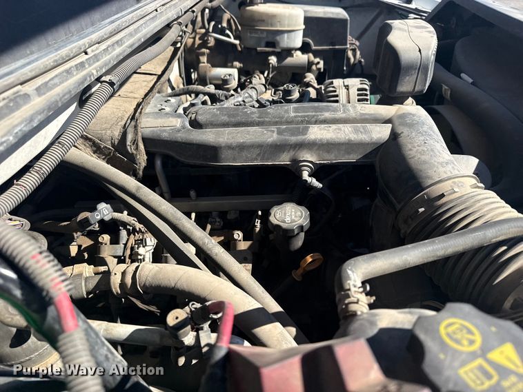 image for item EU4065 2013 Chevrolet Silverado 3500HD utility bed pickup truck