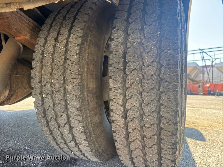 image for item EU4065 2013 Chevrolet Silverado 3500HD utility bed pickup truck