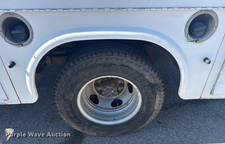 image for item EU4065 2013 Chevrolet Silverado 3500HD utility bed pickup truck