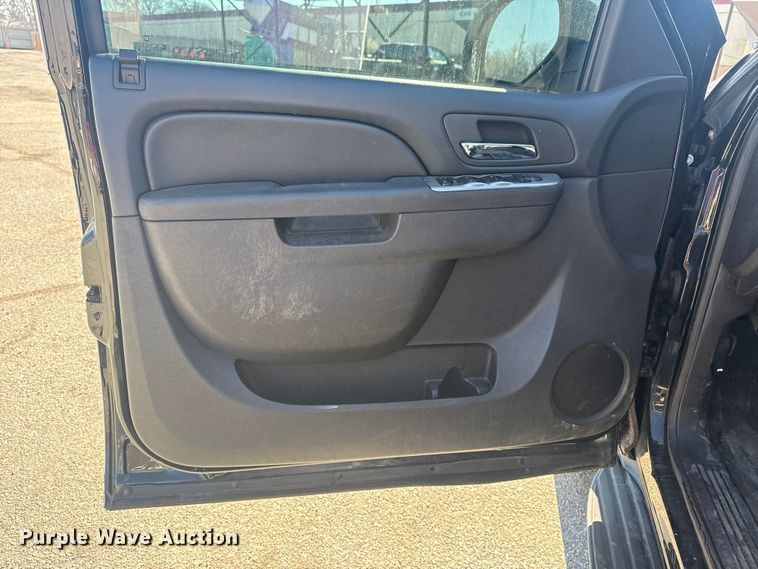 image for item EU4067 2014 Chevrolet Tahoe Police SUV