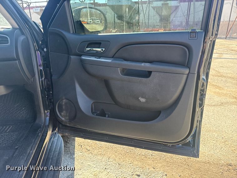 image for item EU4067 2014 Chevrolet Tahoe Police SUV