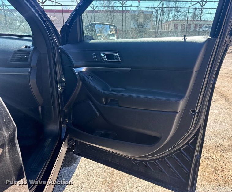 image for item EU4069 2017 Ford Explorer Police Interceptor SUV