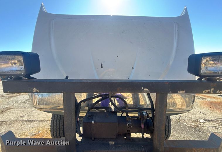 image for item EU4070 2013 International 7400 dump truck