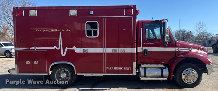 image for item EU4072 2007 International 4300 ambulance